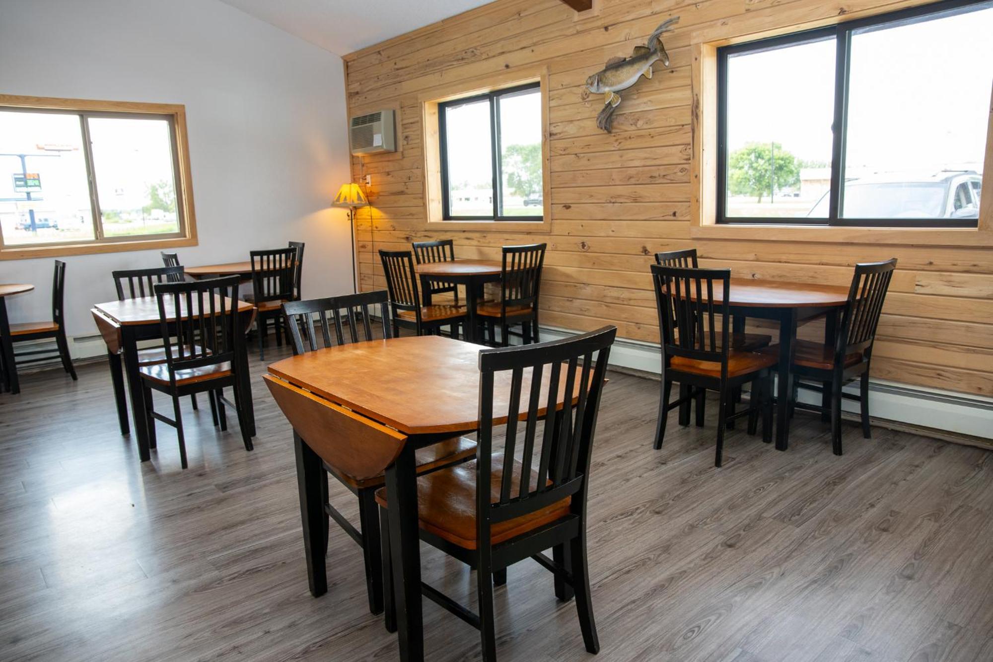 Walleye Inn Baudette Exterior photo